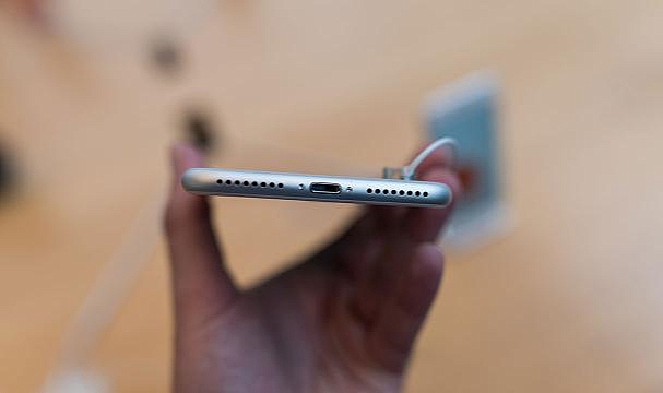 İlk nesil iPhone, açık artırmada 63 bin dolara alıcı buldu