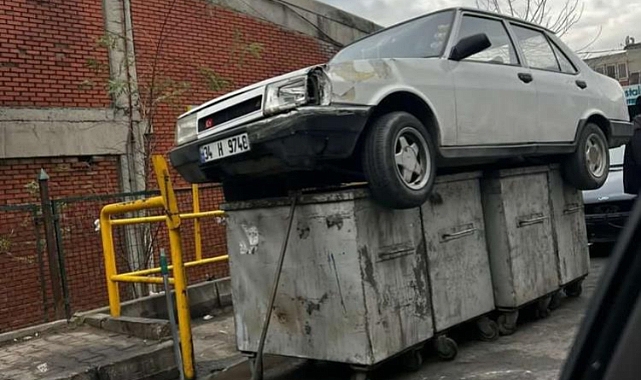 İstanbul’da oto sanayide ilginç görüntü: Arabayı çöpe attı