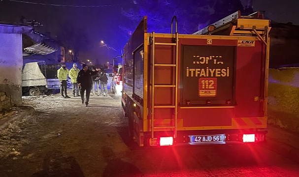 Konya'da yangın çıkan evde çatı çöktü: 7 depremzede hayatını kaybetti