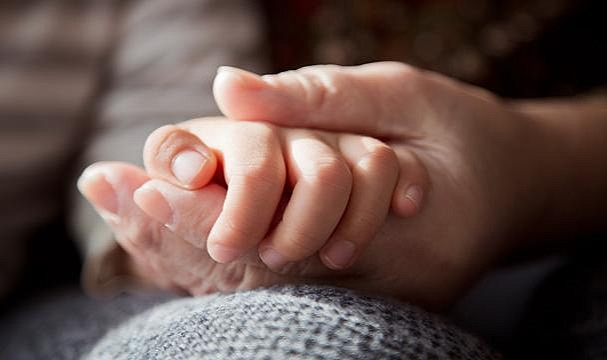 Koruyucu aile adayları e-Devlet üzerinden başvurabiliyor