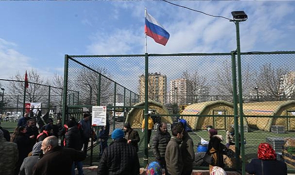 Rusya, Kahramanmaraş'ta depremzedeler için sahra hastanesi kurdu