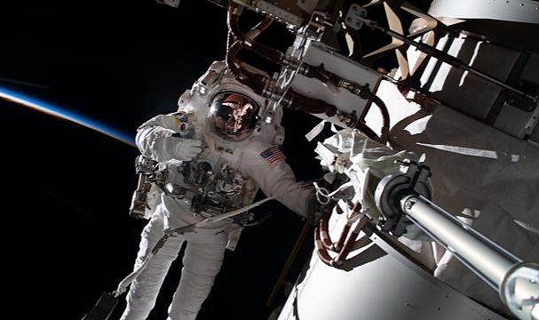 Rusya: Uzayda mahsur kalan astronotlar geri dönecek