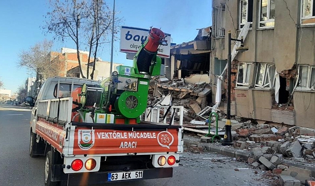 Şehrin her köşesine kokulu dezenfektan sıkılıyor