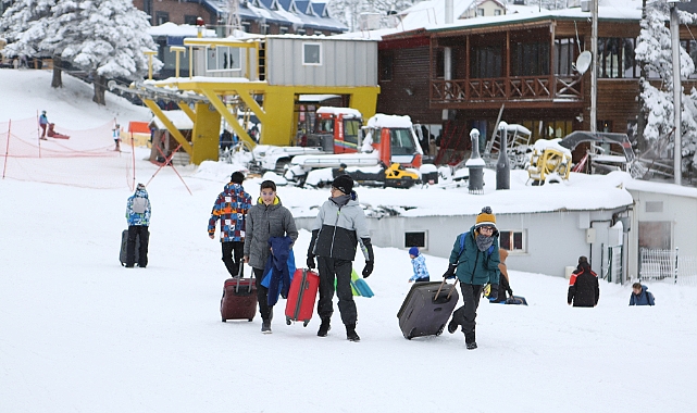 Zirvede kayak heyecanı başladı