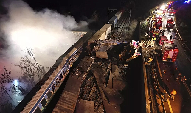 57 kişinin hayatını kaybettiği kazanın ardından Yunanistan'da tren seferleri yeniden başladı