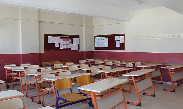 Afet bölgesindeki 4 ilde bugün ders zili çalacak