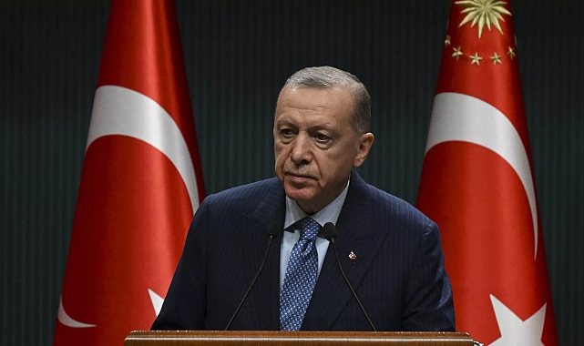 AK Parti’de Cumhurbaşkanı Erdoğan’ın adaylığı için imza toplanmaya başlandı