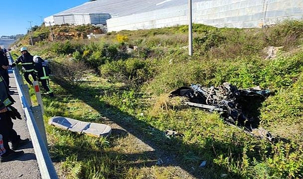 Antalya'da depremzedelerin bulunduğu araç şarampole devrildi: 3 ölü, 1 yaralı