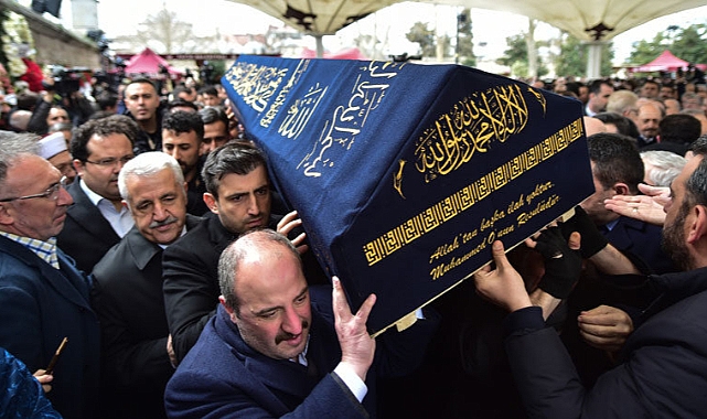 Bakan Varank’ın baba acısı! Son yolculuğuna uğurlandı