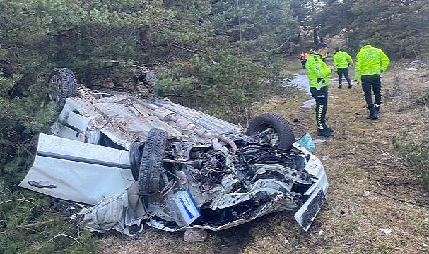 Bolu'da otomobil takla attı: 1 ölü, 2 yaralı