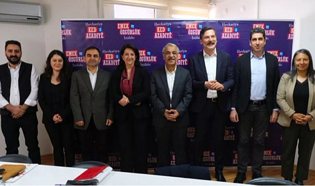 CHP'li Özgür Özel: HDP ile görüşme yarın olabilir