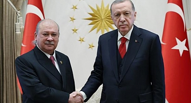 Cumhurbaşkanı Erdoğan, Johor Sultanı İskender'i kabul etti