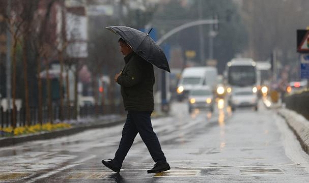 Deprem bölgesindeki 8 il için kuvvetli yağış uyarısı