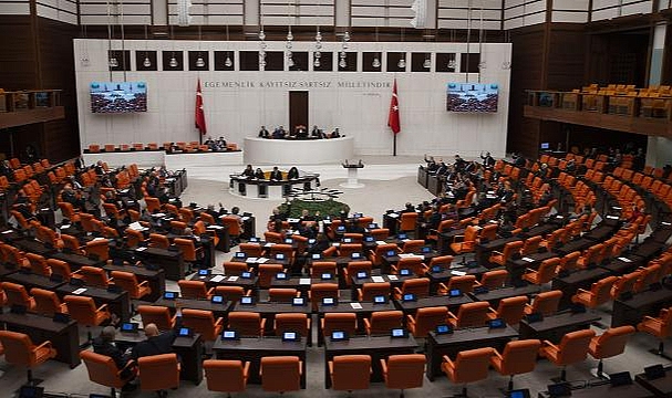 Depremlerle ilgili araştırma komisyonu kurulması kararı Resmi Gazete'de