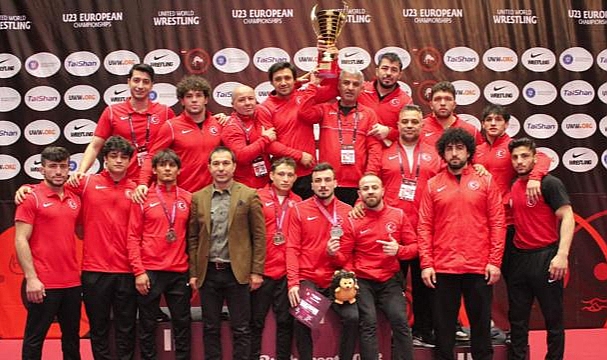 Grekoromen Güreş Milli Takımı tarihte ilk kez U23 Avrupa şampiyonu