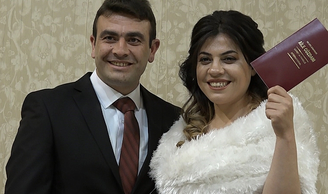 Hayalleri enkaz altında kaldı, Bursa'da hayatlarını birleştirdiler