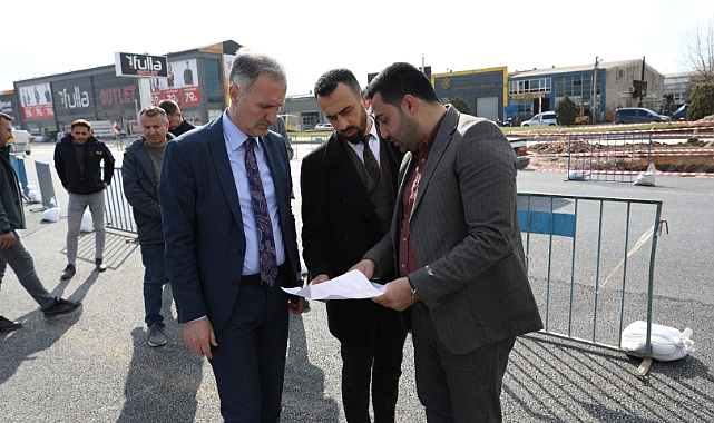 İnegöl Akpınar Kavşağı’nda asfalt çalışması başladı