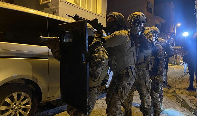 İstanbul'da uyuşturucu tacirlerine helikopter destekli eş zamanlı şafak operasyonu
