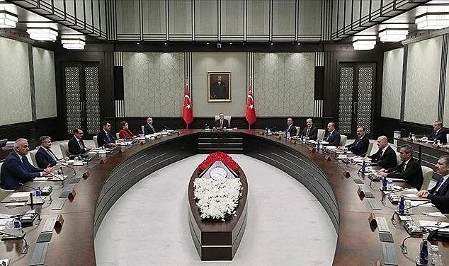 Kabine toplanıyor! Gündem deprem ve seçim