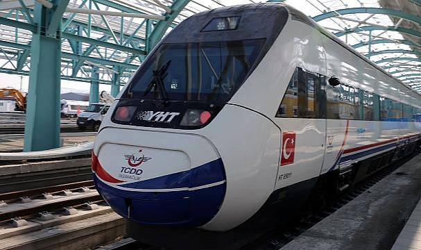 YHT hattında yüksek gerilim hattı koptu: Seferler aksadı