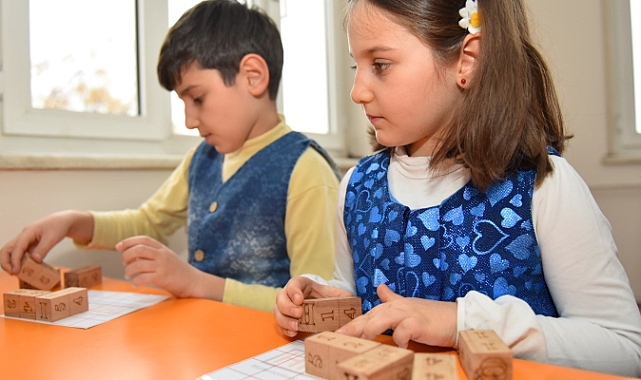 Yıldırım’da çocuklar hem öğreniyor hem eğleniyor