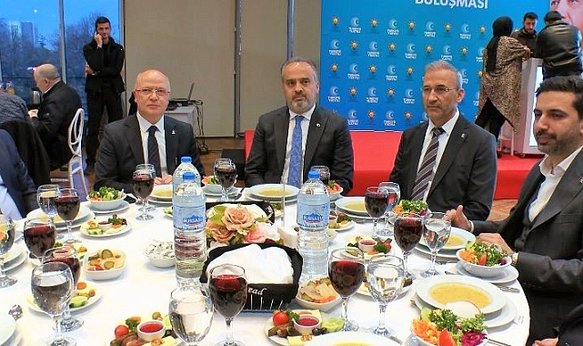 AK Parti Bursa İl Teşkilatı ve milletvekili aday adayları iftarda bir araya geldi