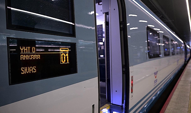 Ankara-Sivas Hızlı Tren Hattı açılış için gün sayıyor