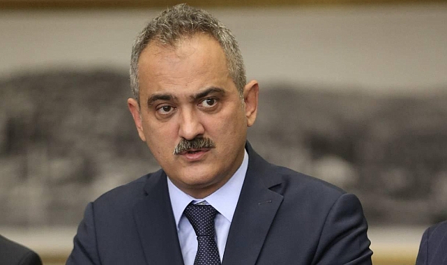 Bakan Özer'den 23 Nisan Ulusal Egemenlik ve Çocuk Bayramı mesajı