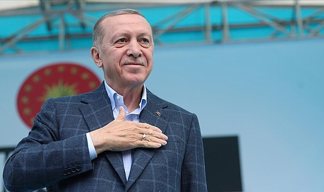 Cumhurbaşkanı Erdoğan: İlk yerli elektrikli lokomotif E5000'in test ve sertifikasyonuna başlanacak