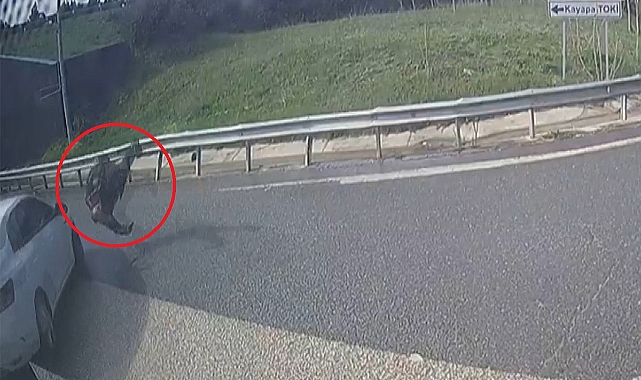'Dur' ihtarına uymayan şüpheli aracıyla polise böyle çarptı