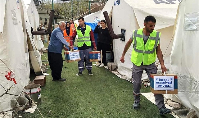 İnegöl Belediyesi’nin yardım kampanyasına ilgi büyüyor… Yardımlar depremzedelere umut oluyor