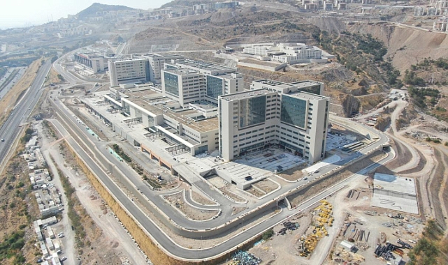 İzmir Şehir Hastanesi açılıyor