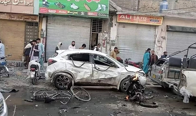 Pakistan'da pazarda patlama: 4 ölü, 11 yaralı
