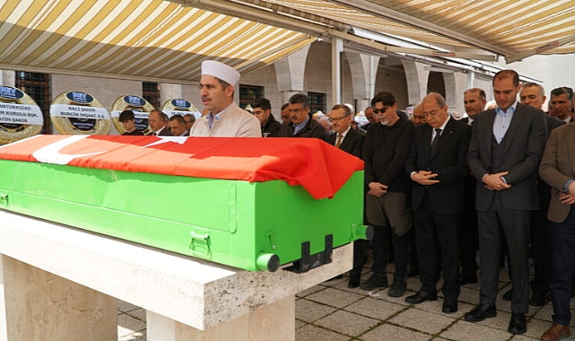 Prof. Dr. Ayhan Özdemir son yolculuğuna uğurlandı.