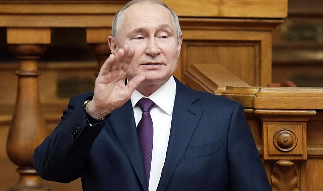 Putin'den karar: Dost ülkelere, tavan fiyata bakılmaksızın petrol ve petrol ürünleri satılabilecek