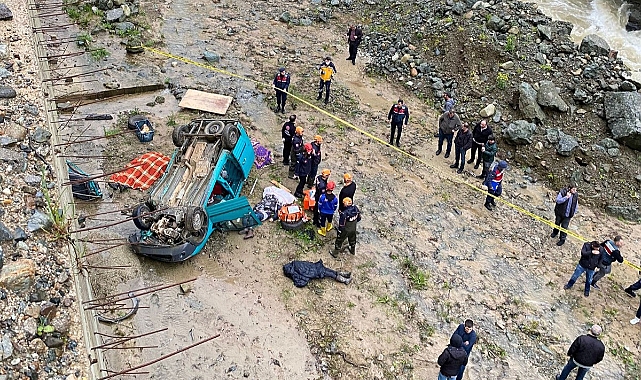 Rize'de araç dereye uçtu: 4 ölü, 1 ağır yaralı