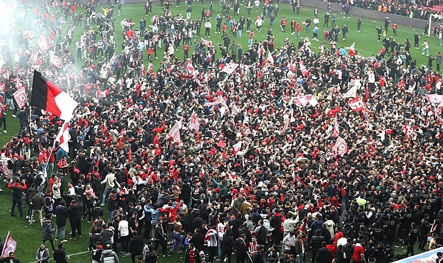 Samsunspor Süper Lig'e şampiyon olarak yükseldi