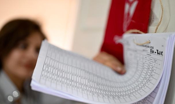Seçmen listeleri askıdan indi