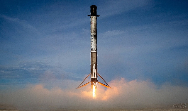 SpaceX'in Starship roketi kalkıştan 4 dakika sonrası patladı