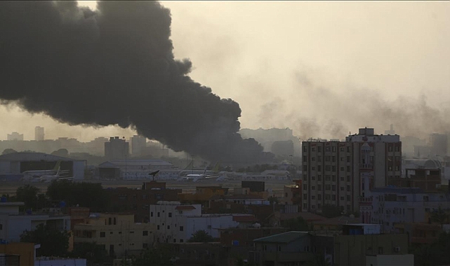 Sudan'daki Türk vatandaşlarının tahliyesine başlandı