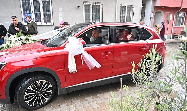 Türkiye'nin otomobili ilk kez gelin arabası oldu