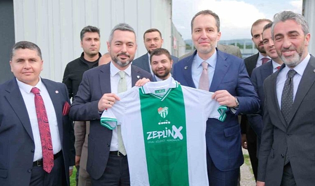 Yeniden Refah Partisi Genel Başkanı Erbakan'dan Bursaspor'a ziyaret