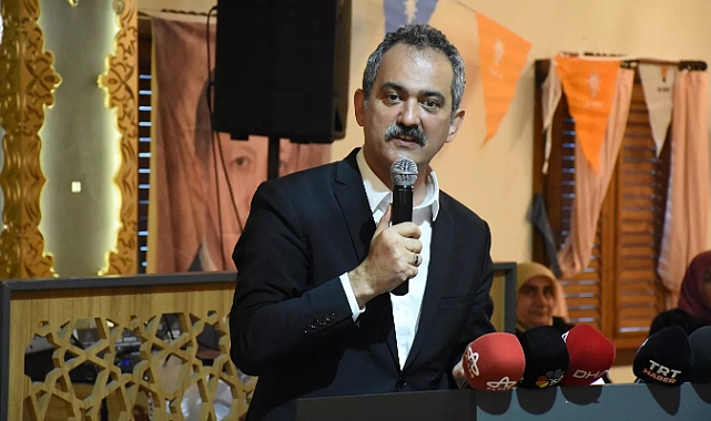Bakan Özer 12. sınıflar için devamsızlık kararını açıkladı