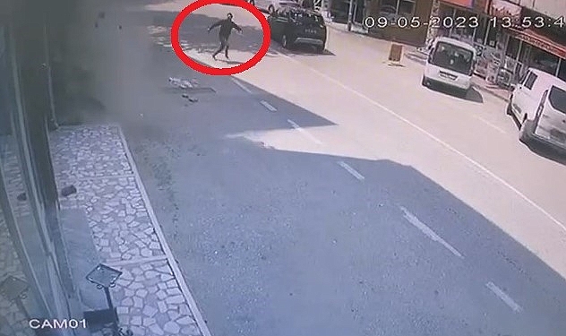 Bursa’da mucize kurtuluş! Enkaz altında kalmaktan son anda kurtuldu