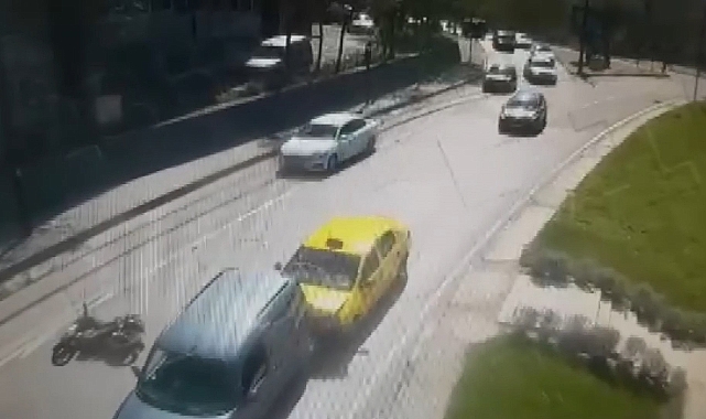 Bursa’da ters şeritten giden otomobil zincirleme kazaya böyle yol açtı