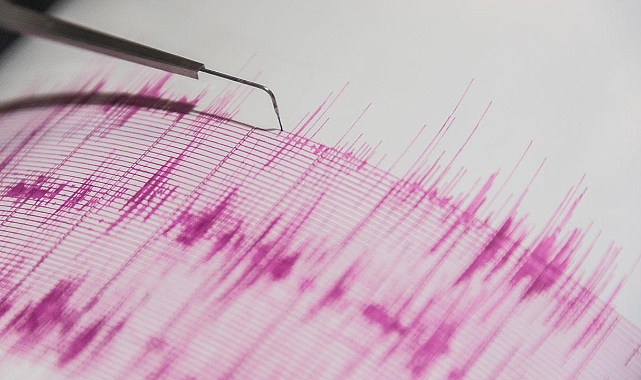 Çanakkale 4,2 büyüklüğünde deprem