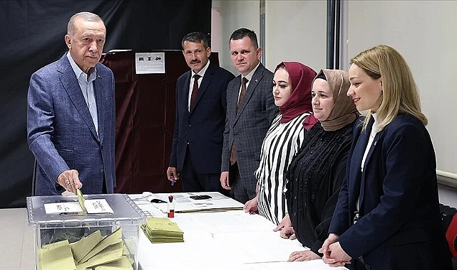 Cumhurbaşkanı Erdoğan oyunu İstanbul'da kullandı