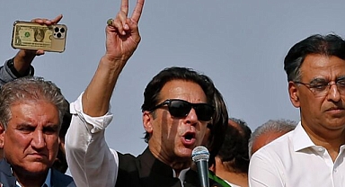 Pakistan'da muhalefet lideri İmran Han 'gözaltına alındı'