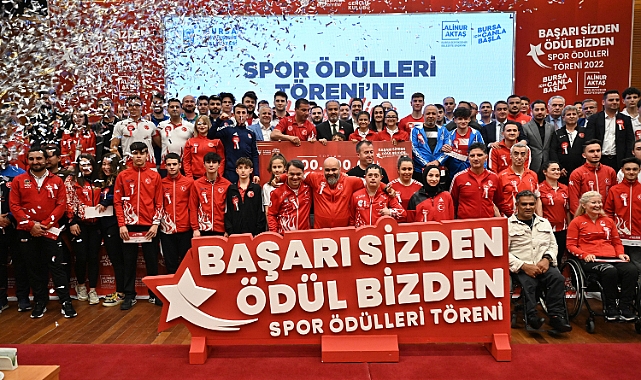 Sporun yıldızlarına ödül yağdı