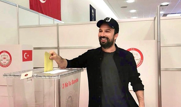 Tarkan oyunu kullandı